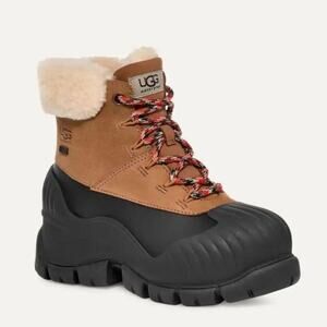 UGG Women’s Adiroam Hiker Brown Leather Weatherproof Boots Size US7